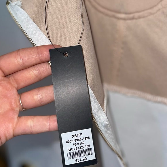 BNWT cocktail dress with adjustable straps! - Picture 4 of 5